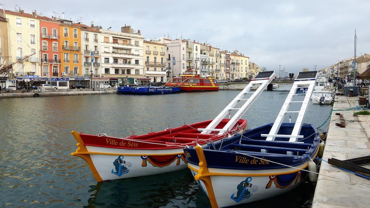 Illustration de l'article : Vivre et travailler à Sète, la vraie vie de quartier au bord de l'eau