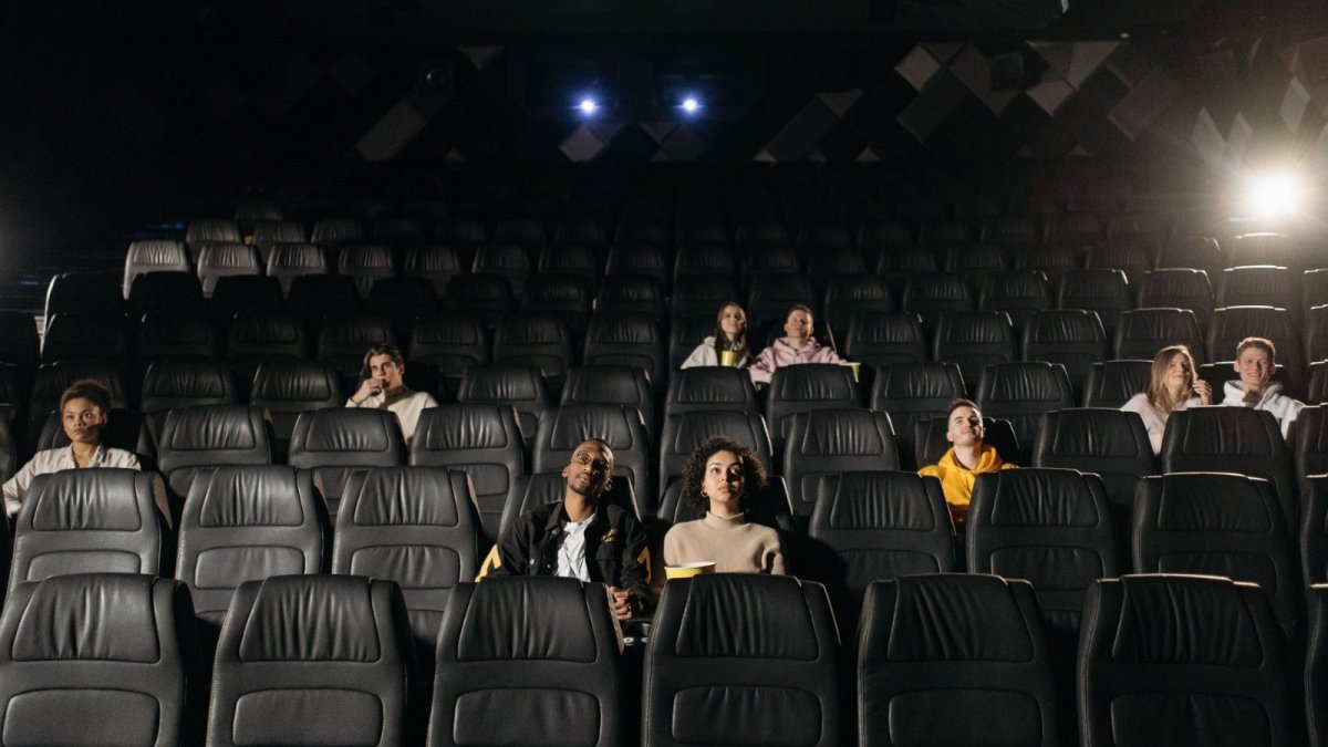 Du 1er au 30 novembre 2026, le Mois du film documentaire propose plus de 3 000 séances, souvent en médiathèque et dans les cinémas de proximité (photo Pavel Danilyuk, Pexels)