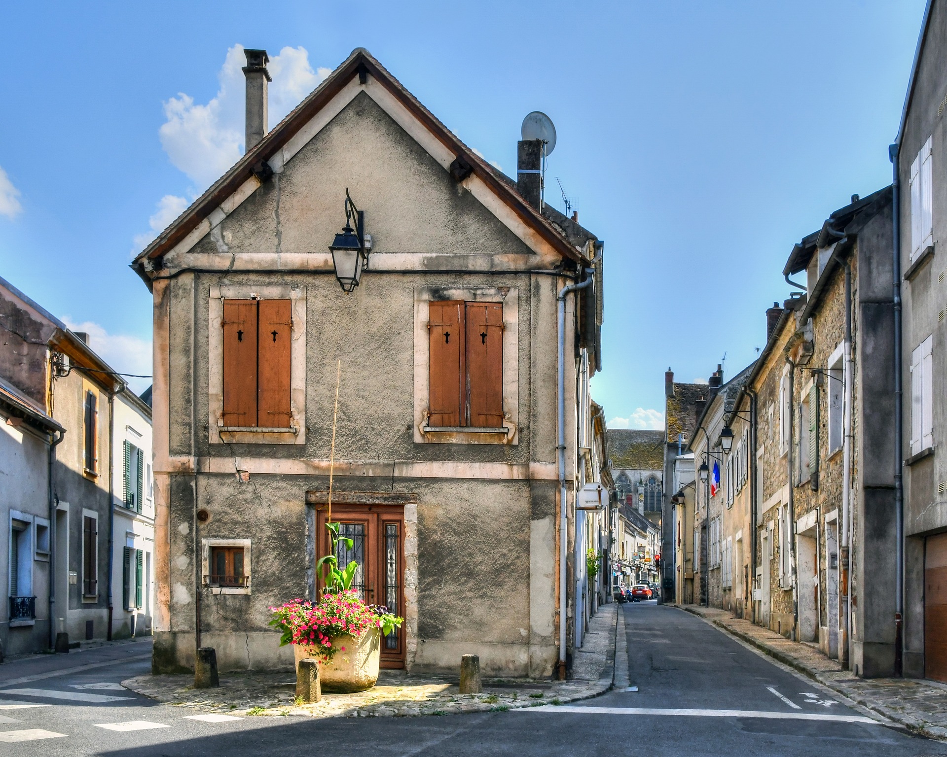 Immobilier : faut-il acheter une maison ancienne à rénover ?