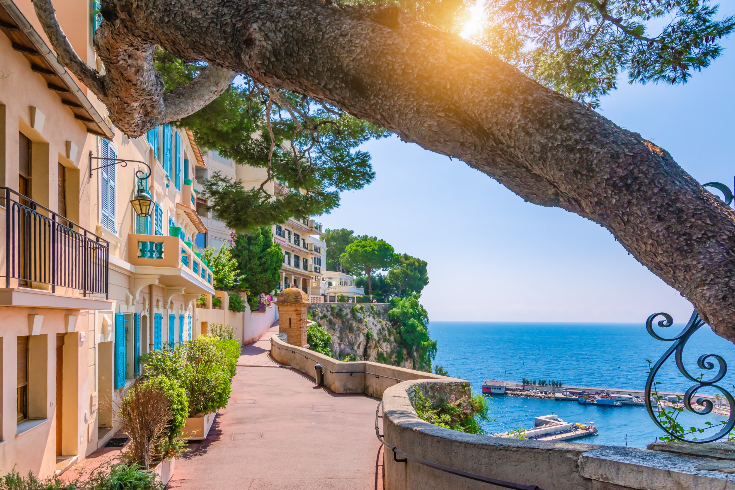 Pourquoi la ville de Monaco n’est-elle pas comme les autres villes de France ?