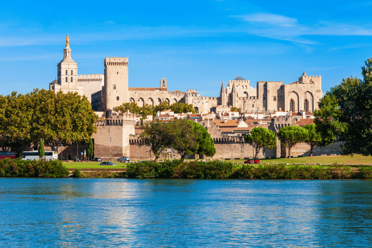 6 conseils avant de déménager à Avignon