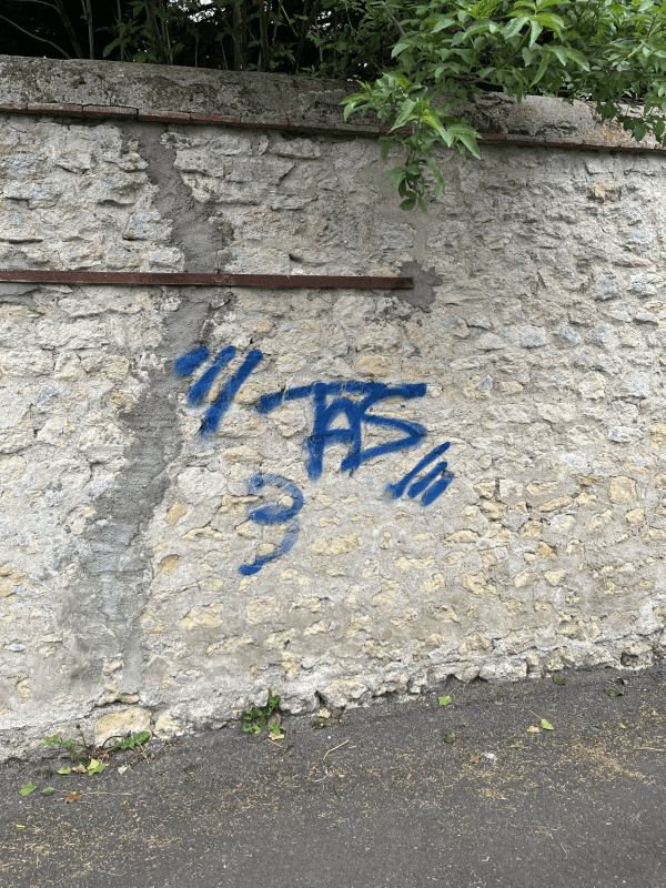 signalement à Amboise