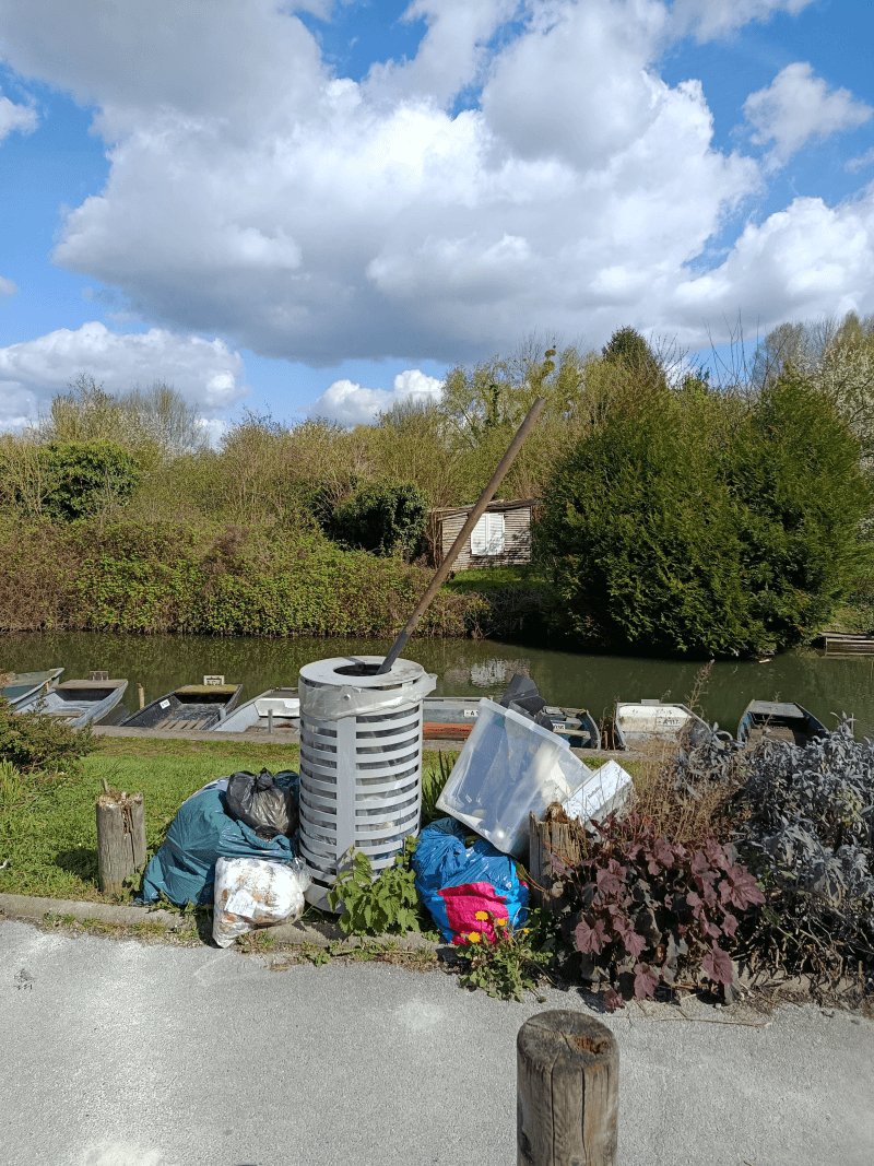 Dépôt sauvage, Rue Haleine Ridoux, Amiens