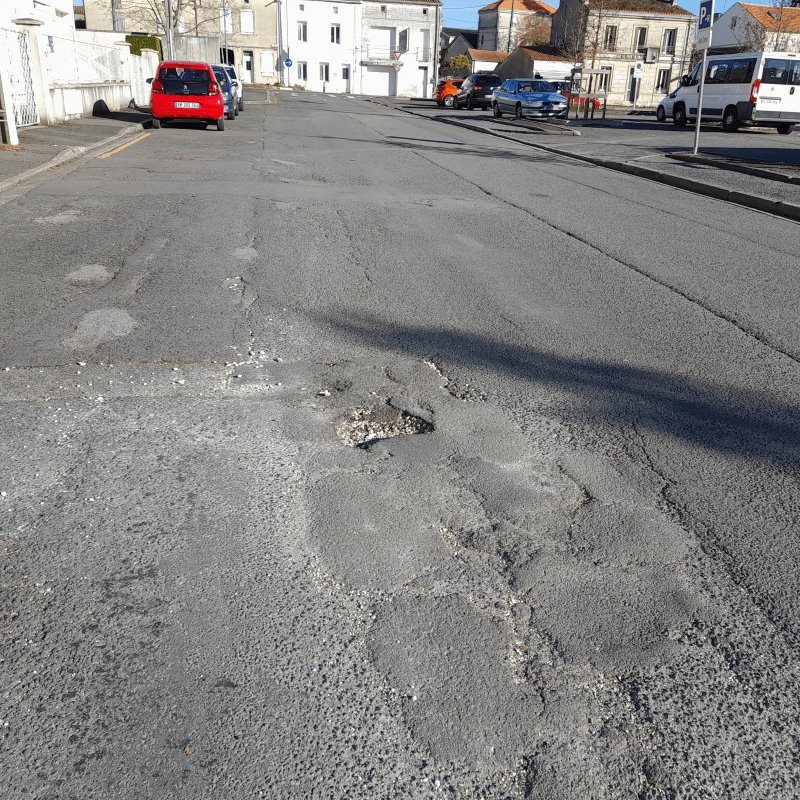 Voirie, éclairage, 6 Rue du Pont Sec, Angoulême