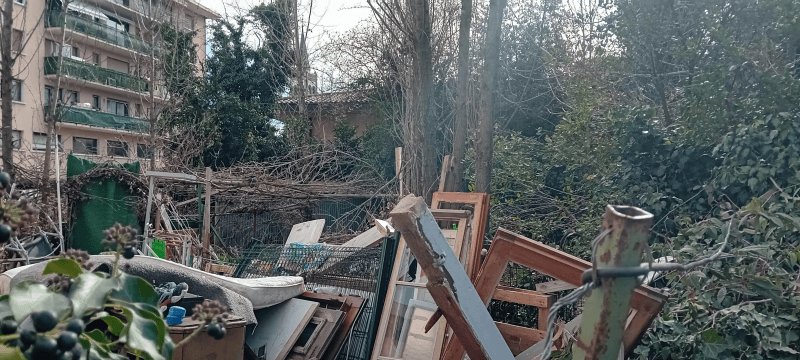Dépôt sauvage, 1 Rue du 8 Mai 1945, Annemasse