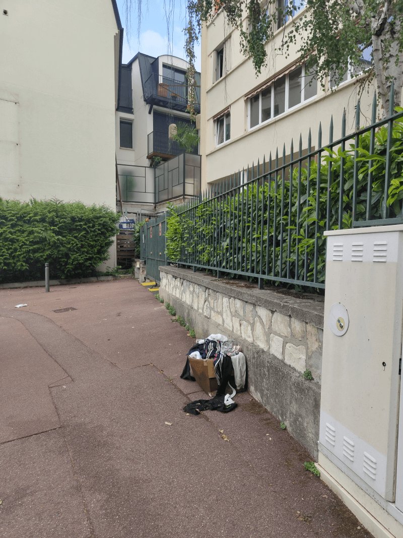 Dépôt sauvage, 46 Avenue du Bois de Verrières, Antony
