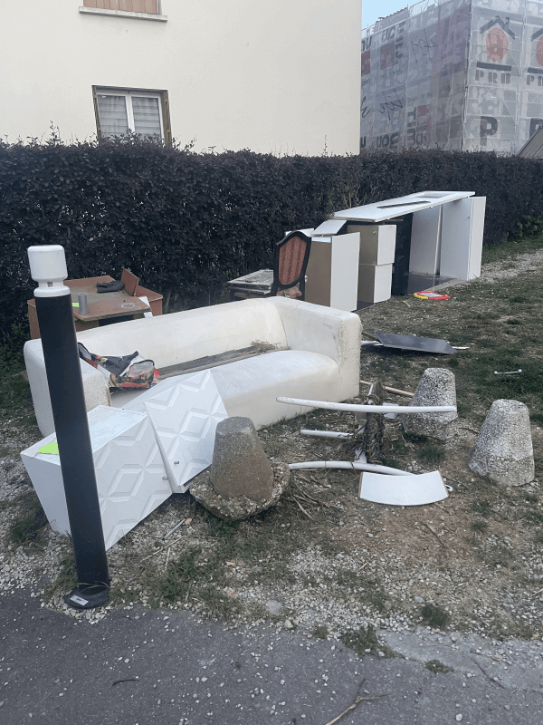 Signalement à Antony