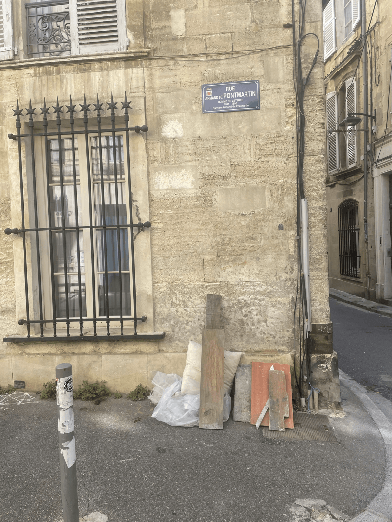 signalement à Avignon