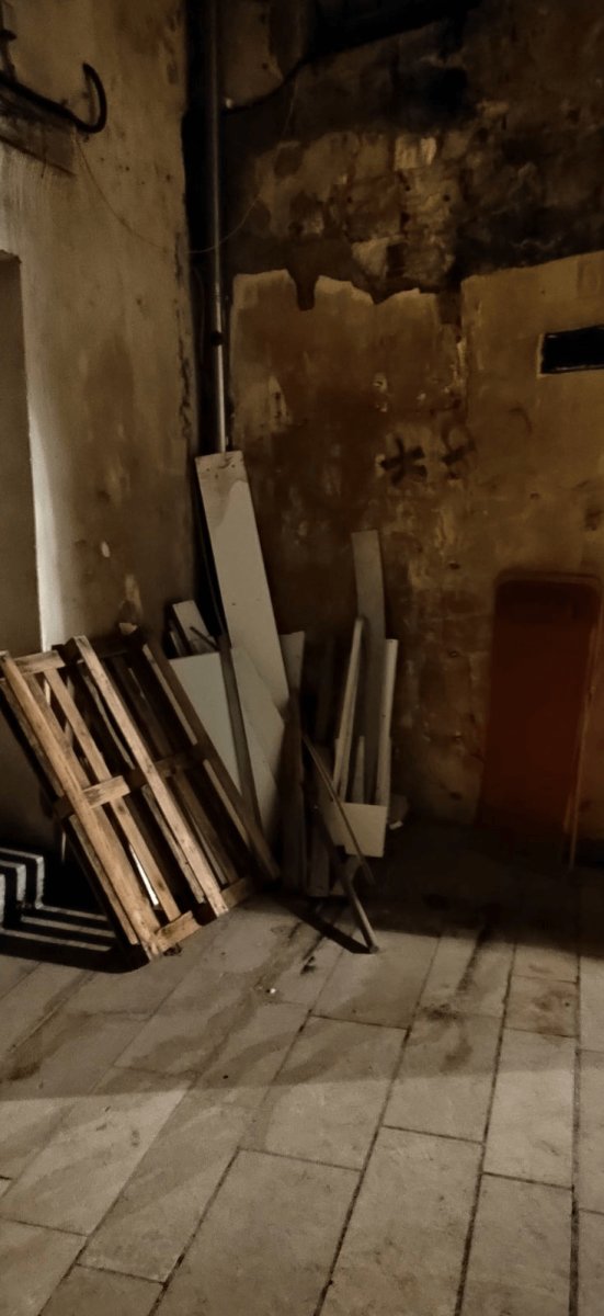 Dépôt sauvage, 2 Rue Trémoulet, Avignon