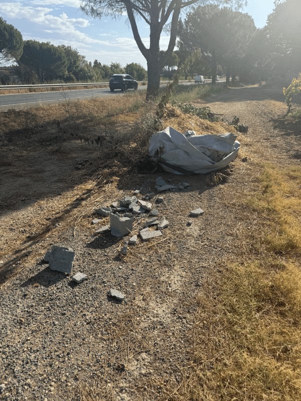Dépôt sauvage, Chemin Rural de Ginestet, Béziers