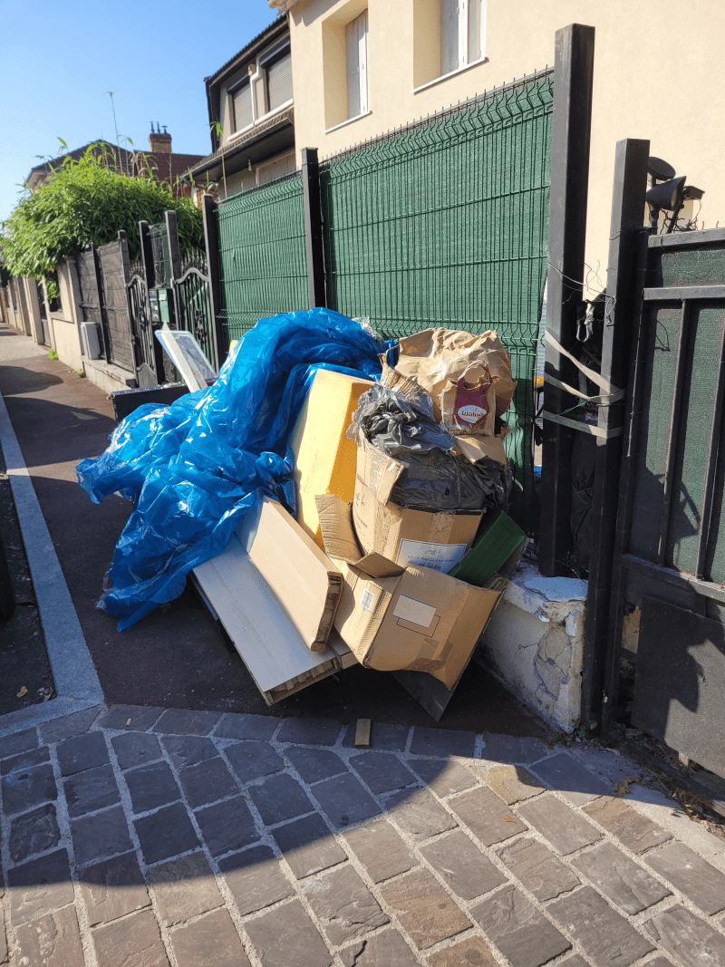 Signalement à Le Blanc-Mesnil