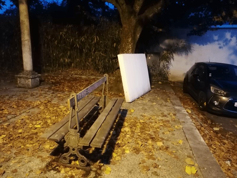 Dépôt sauvage, Rue René Guénon, Blois