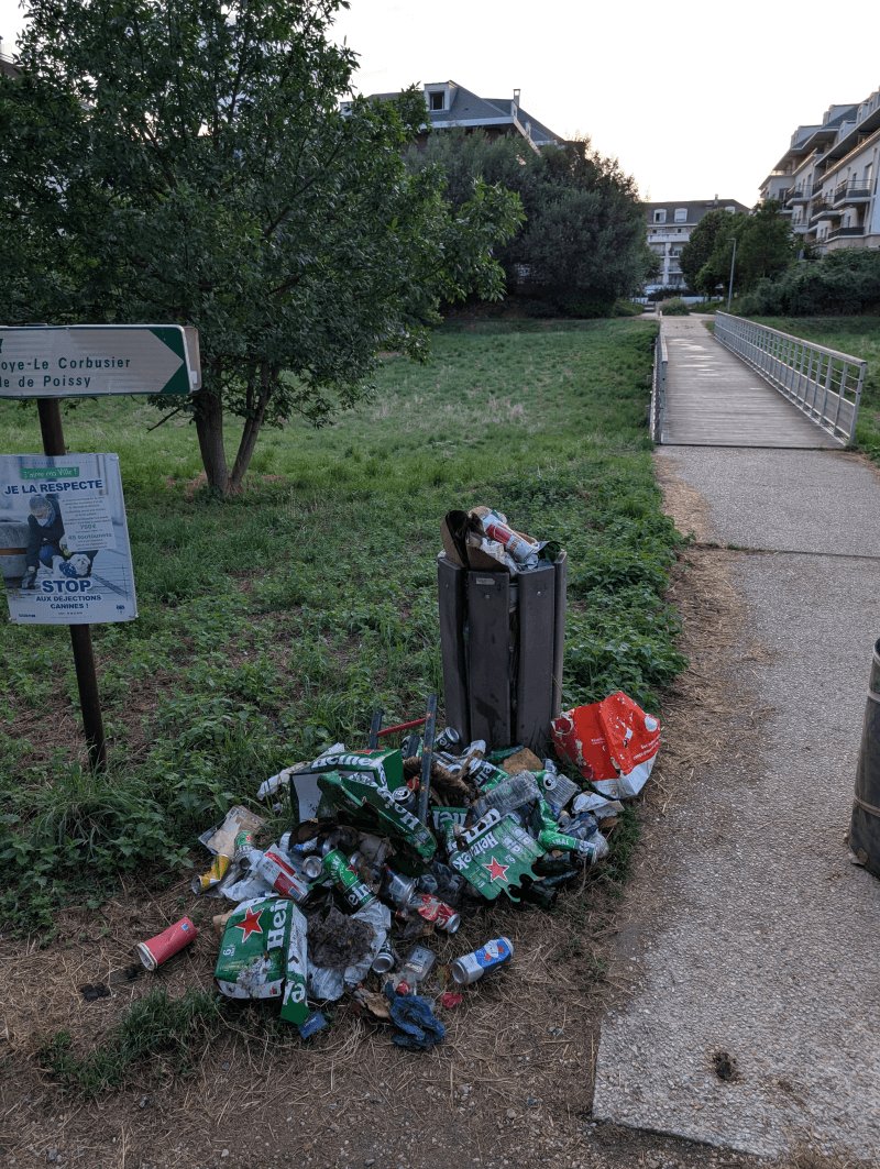 Dépôt sauvage, Chemin de Halage, Carrières-sous-Poissy