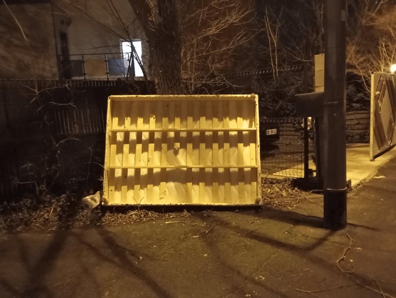 Dépôt sauvage, 52 Allée de Rochefeuille, Clermont-Ferrand