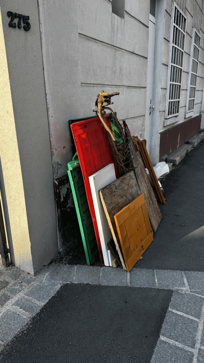 Dépôt sauvage, 275 Rue d'estienne d'orves, Colombes