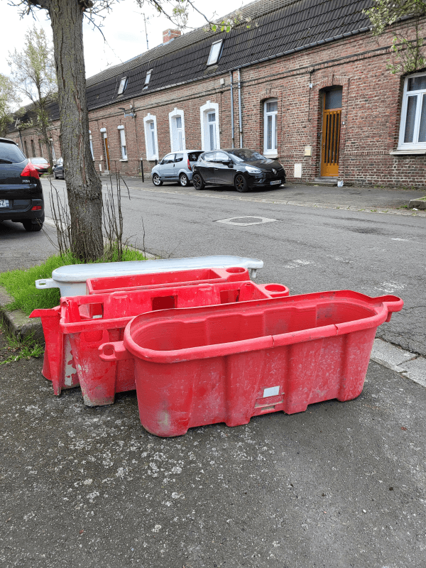 Signalement à Douai