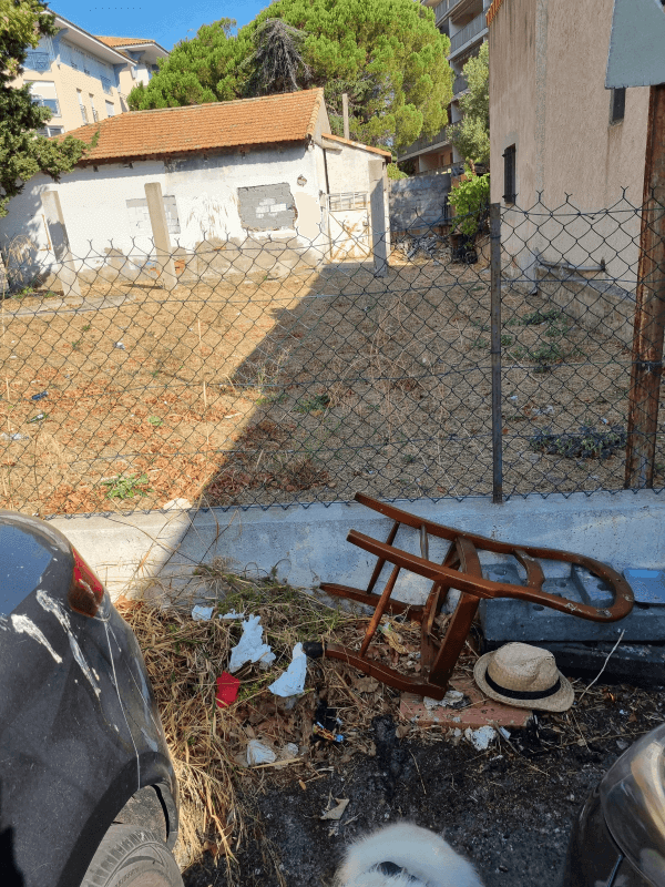 signalement à Fréjus
