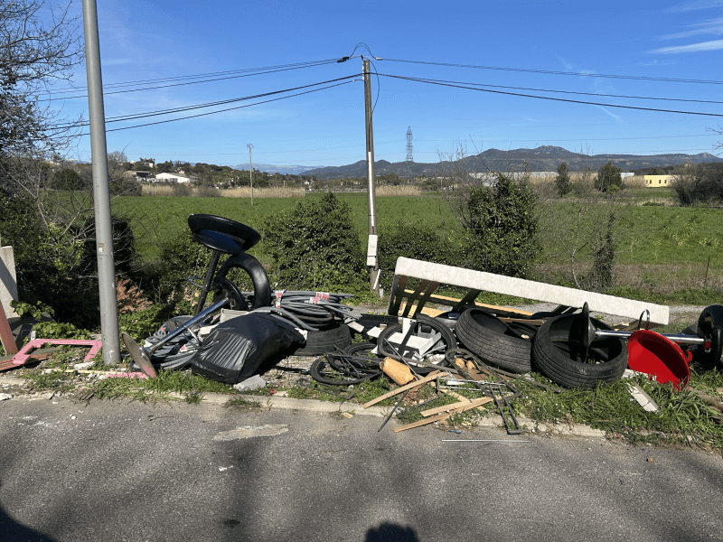 signalement à Fréjus
