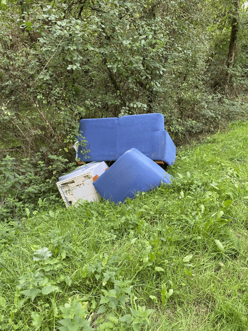 Dépôt sauvage, Route de la Chapelle sur Erdre, Grandchamps-des-Fontaines