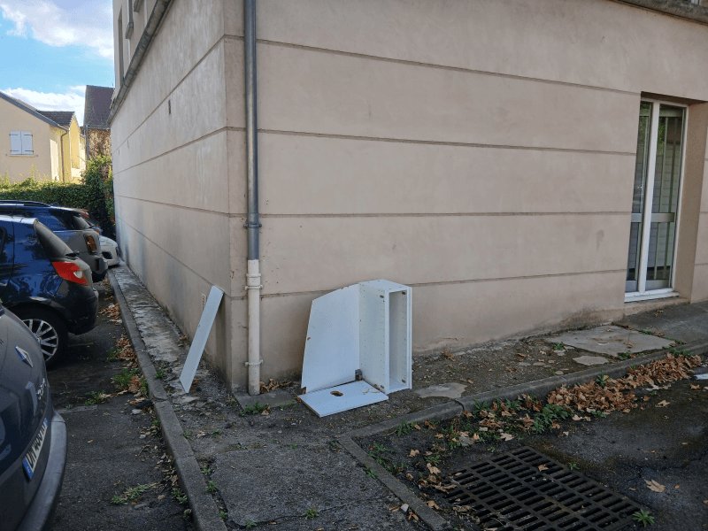 Dépôt sauvage, 1 Rue des Trois Mousquetaires, Herblay-sur-Seine