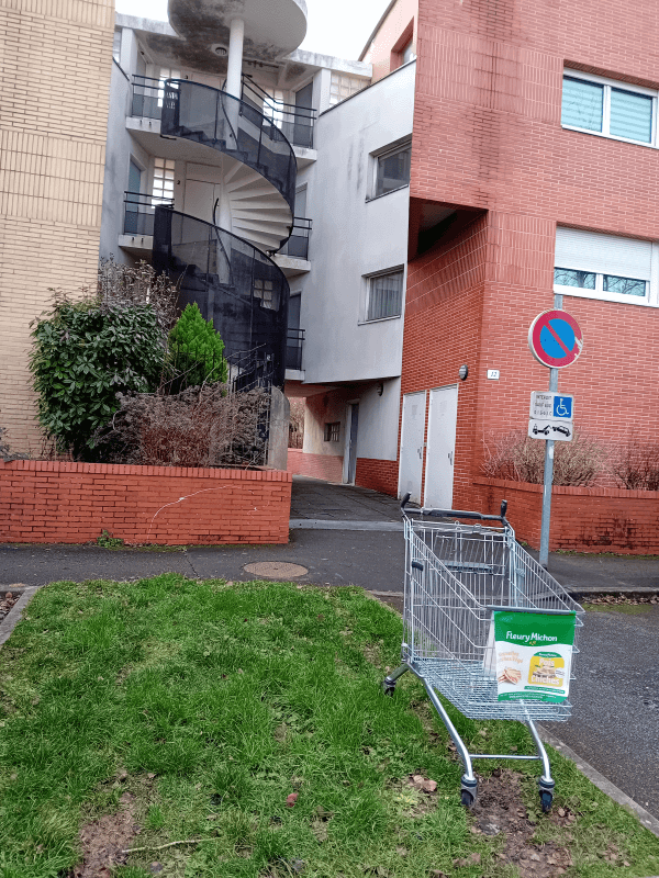 Signalement à Les Ulis