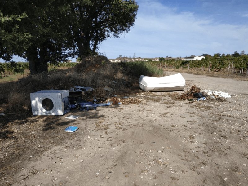 Dépôt sauvage, 38 Chemin de Plince, Libourne