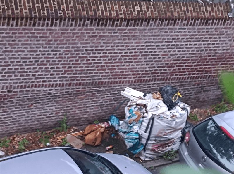 Dépôt sauvage, Rue Militaire, Lille