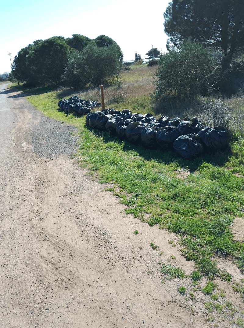 Dépôt sauvage, 38b Route des Parcs, Marseillan