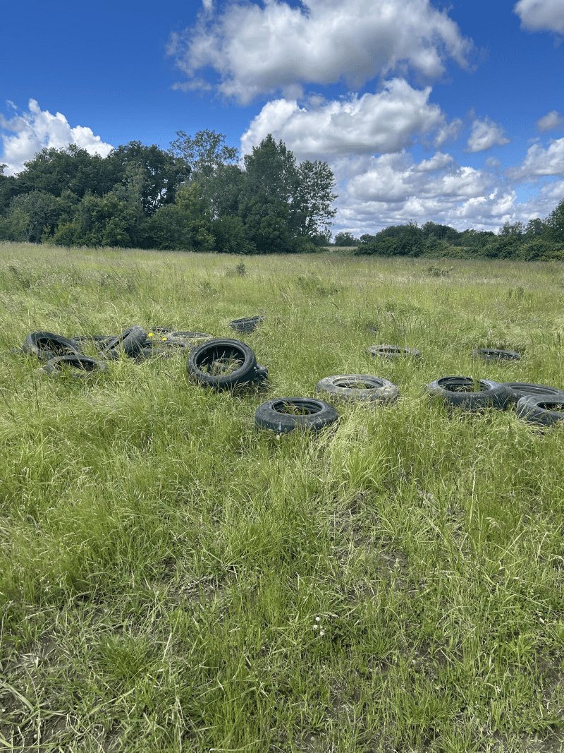 Dépôt sauvage, 2031 Chemin de Ducros, Merville