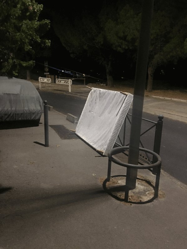 Dépôt sauvage, Rue de Marseille, Montpellier