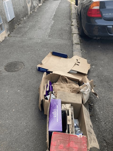 Dépôt sauvage, 47 Rue Édouard Vaillant, Montreuil