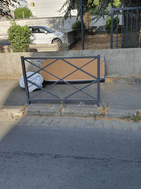 Signalement à Montreuil