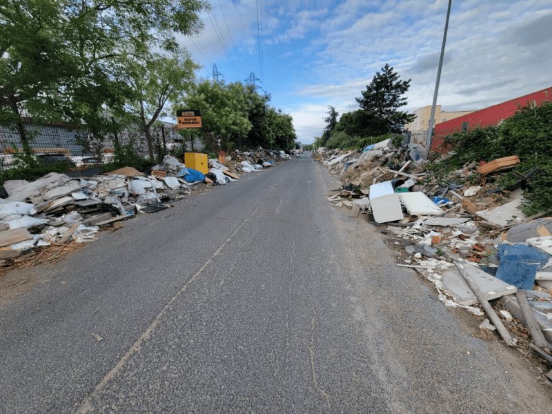 Dépôt sauvage, 40 Rue Lavoisier, Nanterre