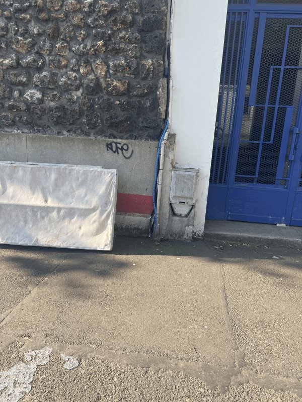 Tag, affiche, 182 Avenue Georges Clémenceau, Nanterre