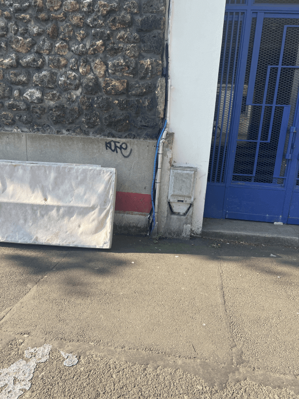 signalement à Nanterre