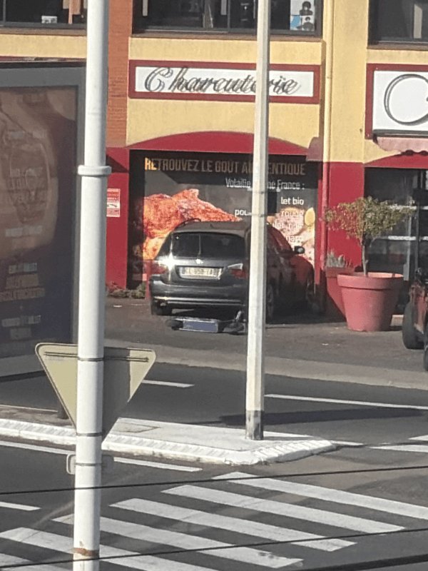 Dépôt sauvage, 1 Avenue du Maréchal Alphonse Juin, Perpignan
