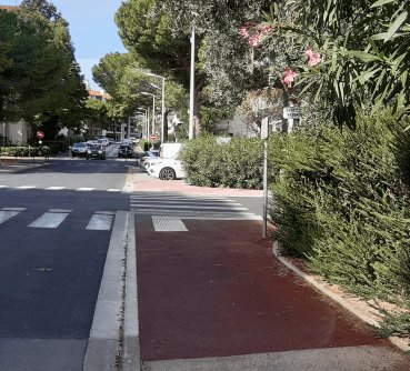 Voirie, éclairage, 11 Rue du Petit-Saint-Christophe, Perpignan