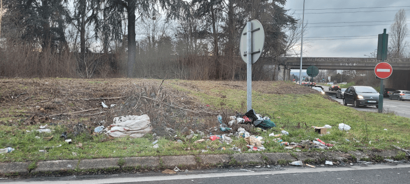 Signalement à Pontoise