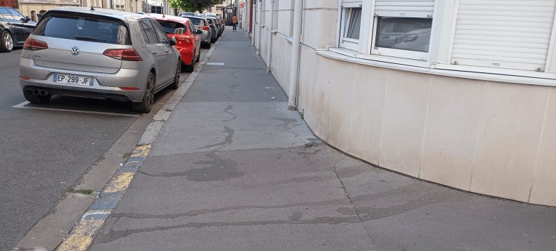 Propreté, 25 Rue du Général Sarrail, Reims