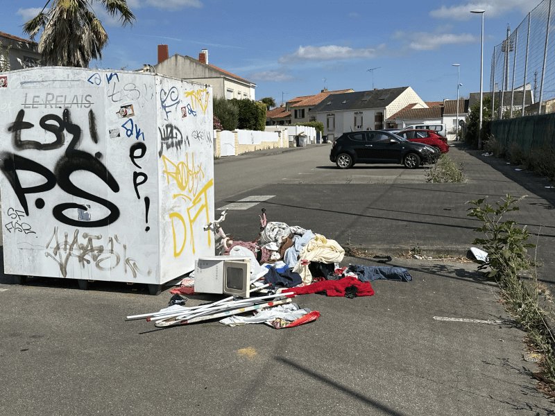 Dépôt sauvage, Rue Villebois-Mareuil, La Roche-sur-Yon