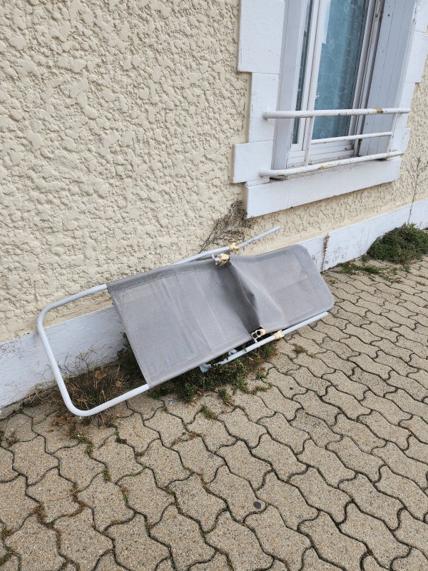 Dépôt sauvage, 51 ter Rue Émile Normandin, La Rochelle : avant