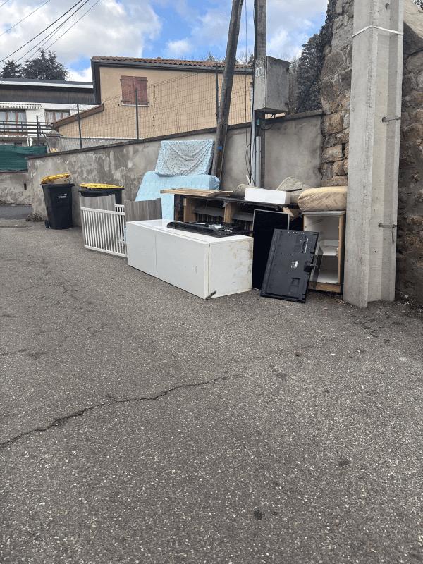 Signalement à Saint-Étienne