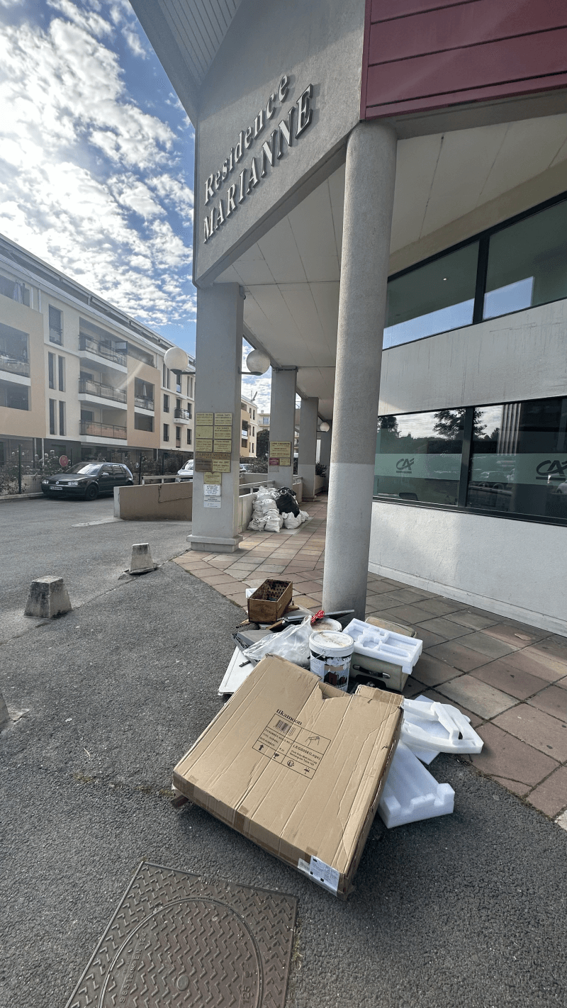 signalement à Saint-Laurent-du-Var