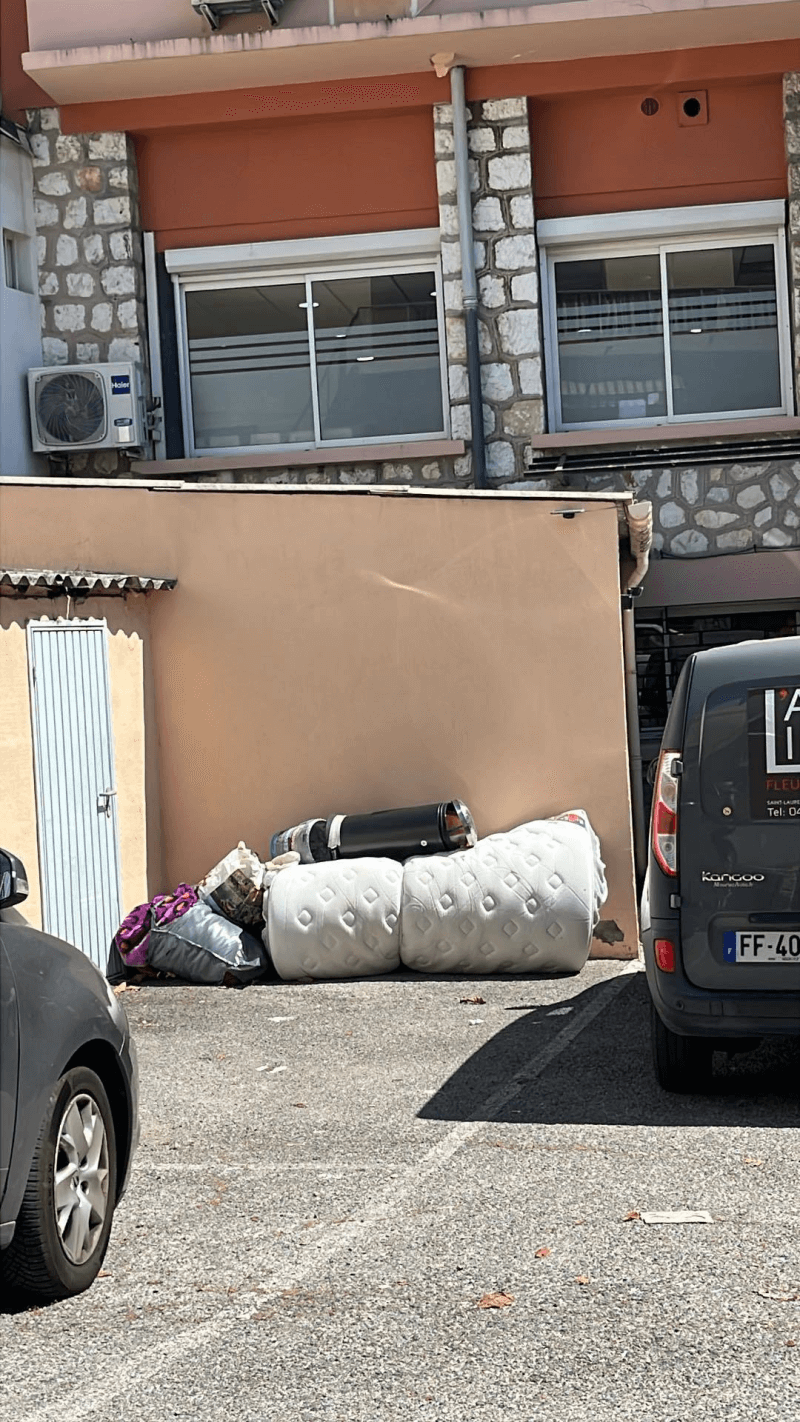 signalement à Saint-Laurent-du-Var