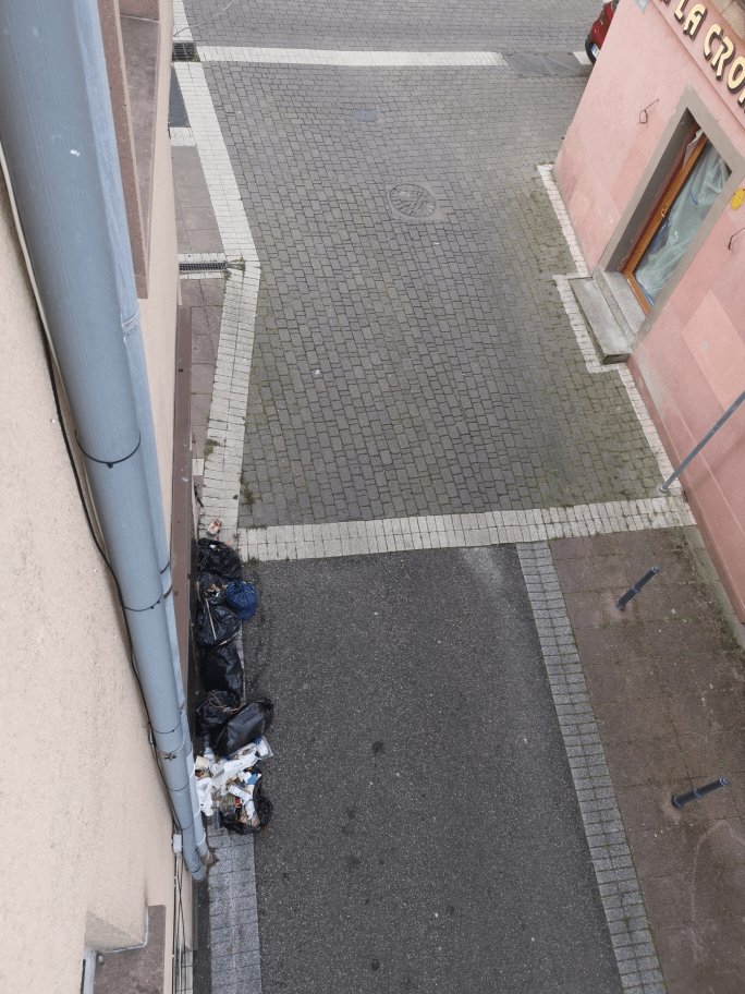 Dépôt sauvage, 9 Rue du Maréchal Foch, Sarrebourg