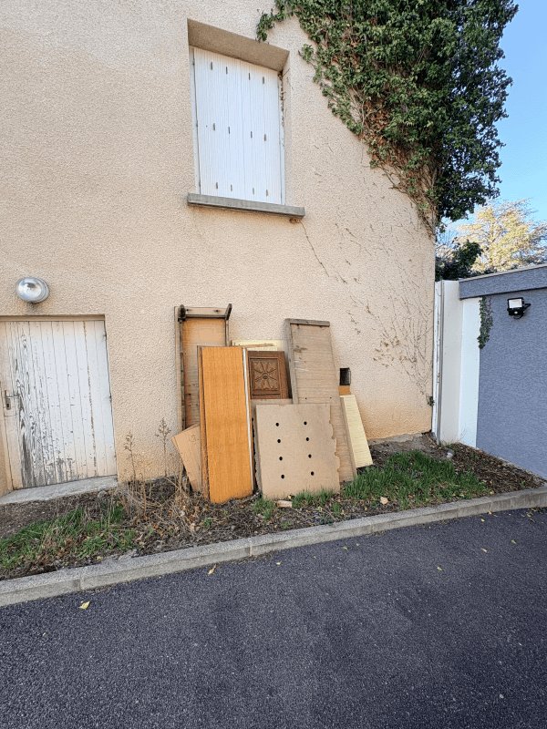 Dépôt sauvage, Rue Rambert Fauré, Sorbiers