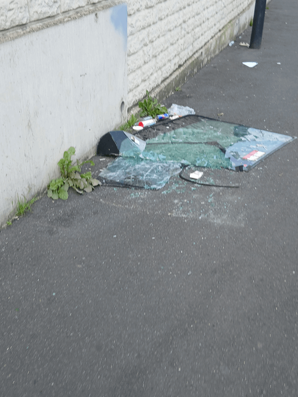 Signalement à Stains