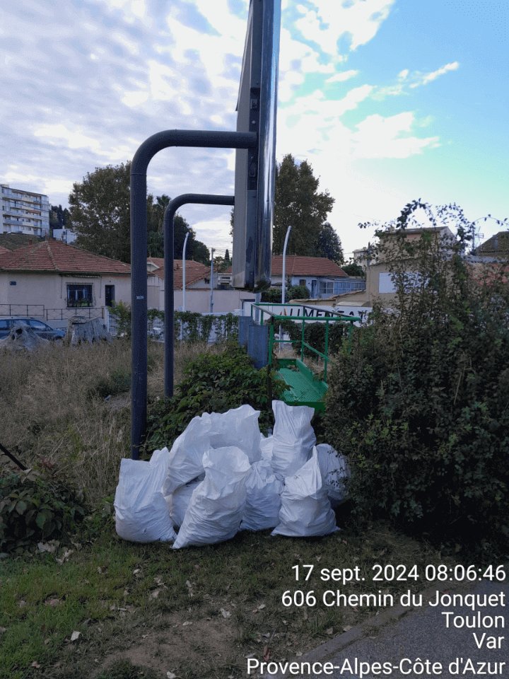 Dépôt sauvage, 606 Chemin du Jonquet, Toulon