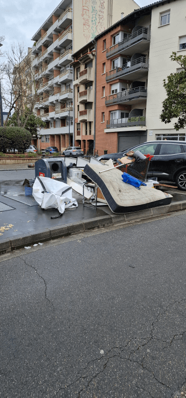 Signalement à Toulouse