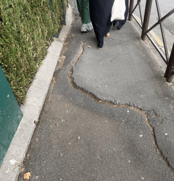 Voirie, éclairage, 2 Rue du Bourrelier, Villepinte
